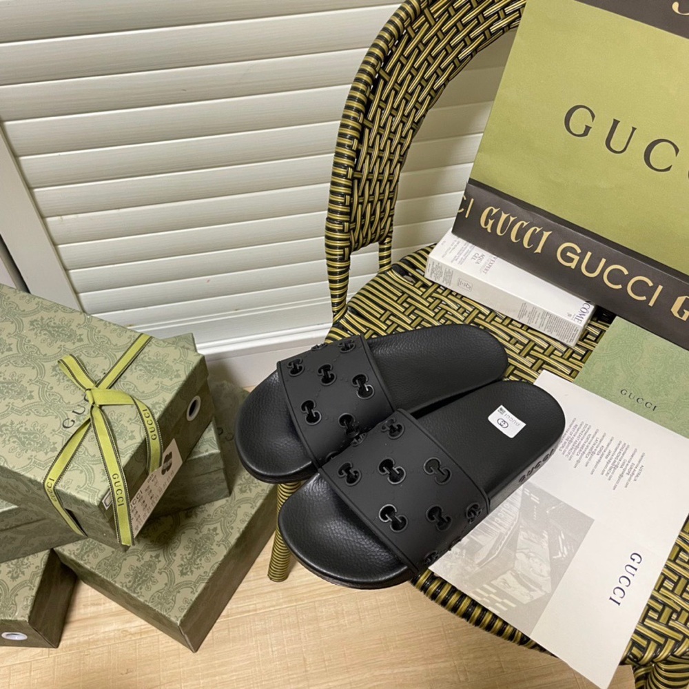Gucci Black Slide Sandals Size 43